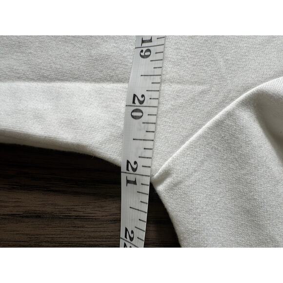 KPOP BTS cropped white hoodie with cartoon versions of the BTS band - Picture 6 of 7